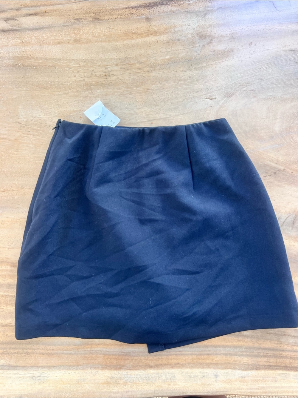 NWT Abercrombie black skirt - Picture 4 of 5